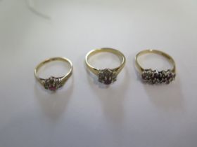 Three 9ct yellow gold rings sizes L and N - stone missing to one, others reasonably good - total