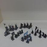 A collection of 236 Lord of the Rings/Fantasy/Wargaming metal/plastic figures - 45 Gondor City, 11