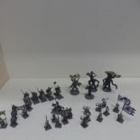 A collection of 211 Lord of the Rings/Fantasy/Wargaming metal/plastic figures - 13 Ents, 61 Woodmen,