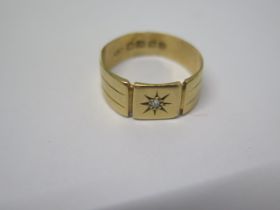 A hallmarked 18ct yellow gold diamond ring size S - approx weight 4.9 grams - slight bending to