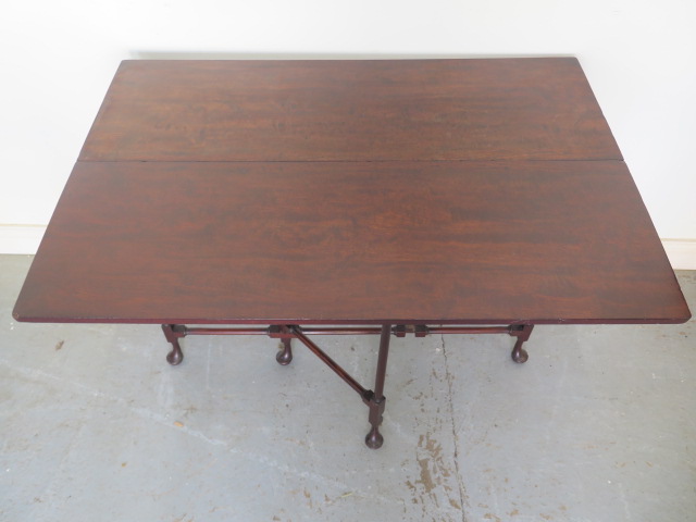 A mahogany single leaf gateleg spider table with pad feet - Height 73cm x 101cm x 68cm extended - Image 2 of 2