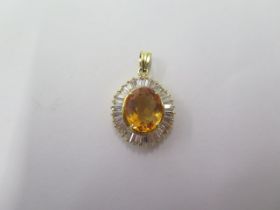 A 14ct 585 yellow gold pendant - Height 2.5cm - approx weight 5 grams - in good condition
