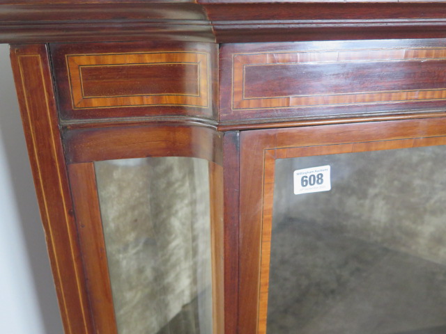 An Edwardian inlaid mahogany corner display cabinet with a single door - Height 138cm x Width 75cm - - Image 2 of 3