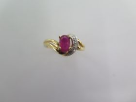 A 14ct yellow gold ring size M - approx weight 2.6 grams