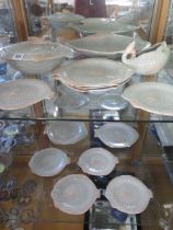 A Shorter and Son fish set including a serving plate, tureen, sauce jug, six 23cm plates and six