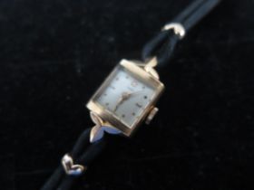 A 1930/40s 18ct yellow gold cased ladies Tudor wristwatch - case and movement marked Tudor -