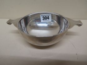 A silver Quaich - London 1944 - bowl approx 11cm diameter - weight approx 165g