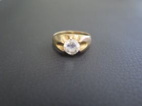 A 9ct gold gents dress ring size S - approx weight 4.1 grams