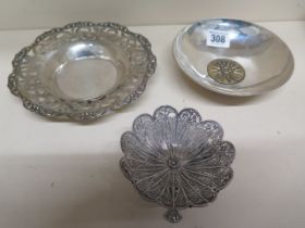 A silver dish stamped 800, a 925 silver dish and a plated pierced dish approx 4 troy oz