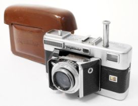 A Voigtlander Vitessa L camera - Ultron F2/50mm - C:1954 - Shutter OK - ERC Case