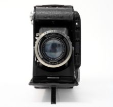 A Voigtlander Bessa RF camera - Helomar F3.5/105mm - C:1936 - Shutter OK