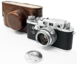 A Reid III Type 2 Rangefinder camera. sn:NP2406 + Taylor Hobson F2/2" Lens - C:1953 - 64 - Shutter