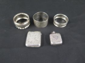 An Edwardian silver Sovereign case, Birmingham 1908, plate and spring missing - approx 3cm x 3cm -