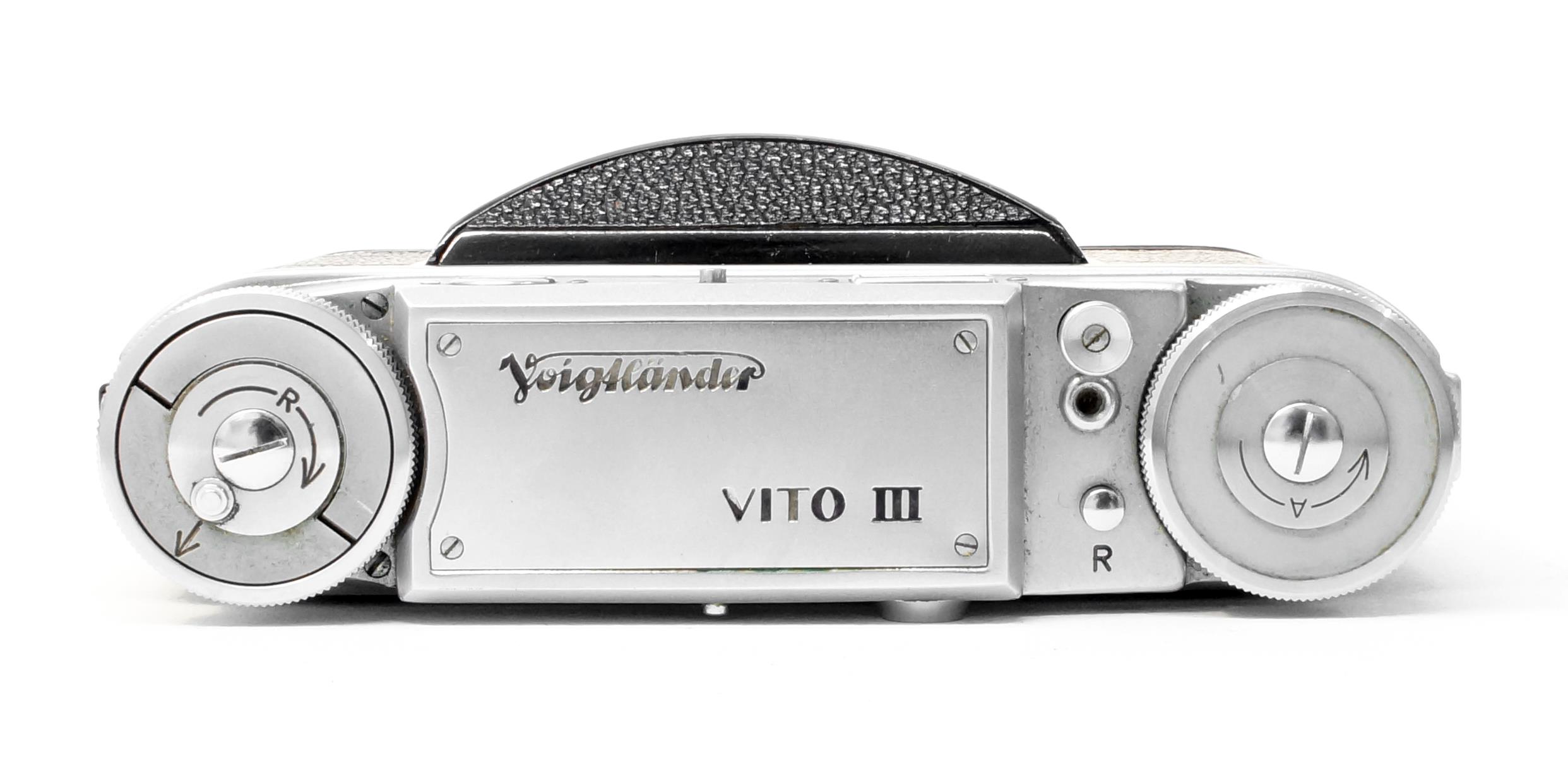 A Voigtlander Vito III Rangefinder camera - Ultron F2/50 - C:1951 - Slow speeds sticky - Image 5 of 5