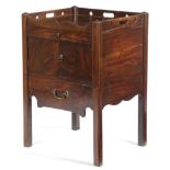 A GEORGE III MAHOGANY TRAY-TOP BEDSIDE COMMODE LATE 18TH CENTURY the galleried top pierced with