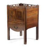 A GEORGE III MAHOGANY TRAY-TOP BEDSIDE COMMODE LATE 18TH CENTURY the gallery pierced with four