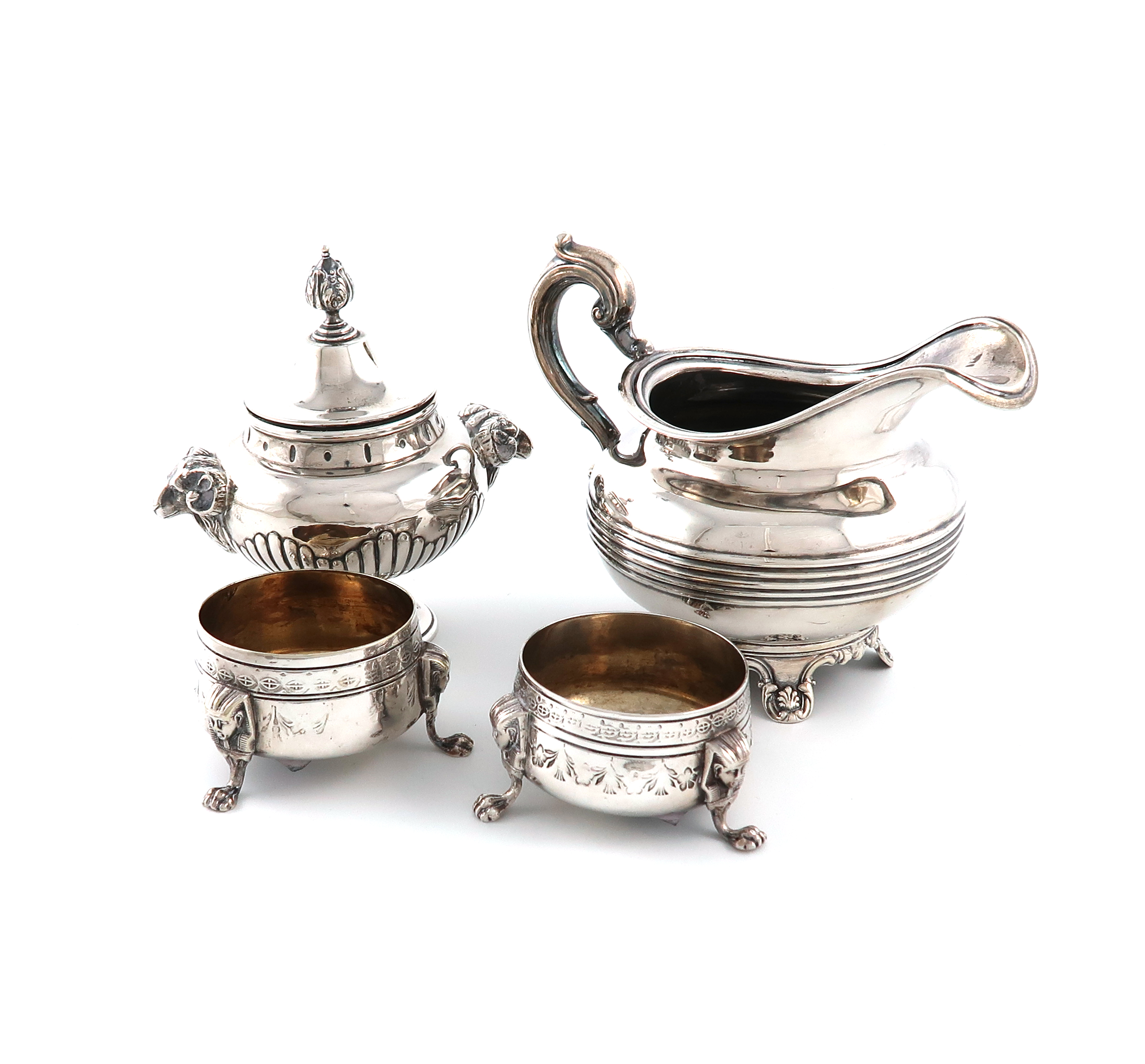 A Victorian silver inkwell, by James Barclay Hennell, London, part marked, urn form, hinged cover,