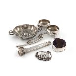 A mixed lot of silver items, various dates and makers, comprising: a pair of George II salt cellars,