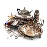 A mixed lot comprising silver items: a swing handled sugar basket by Elkington & Co Ltd,