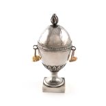 A George III silver Memorial Tontine urn with two Memorial rings, unmarked, the urn with a pull-