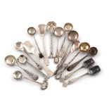 A collection of silver salt spoons, comprising: a Queen Victoria diamond jubilee commemorative