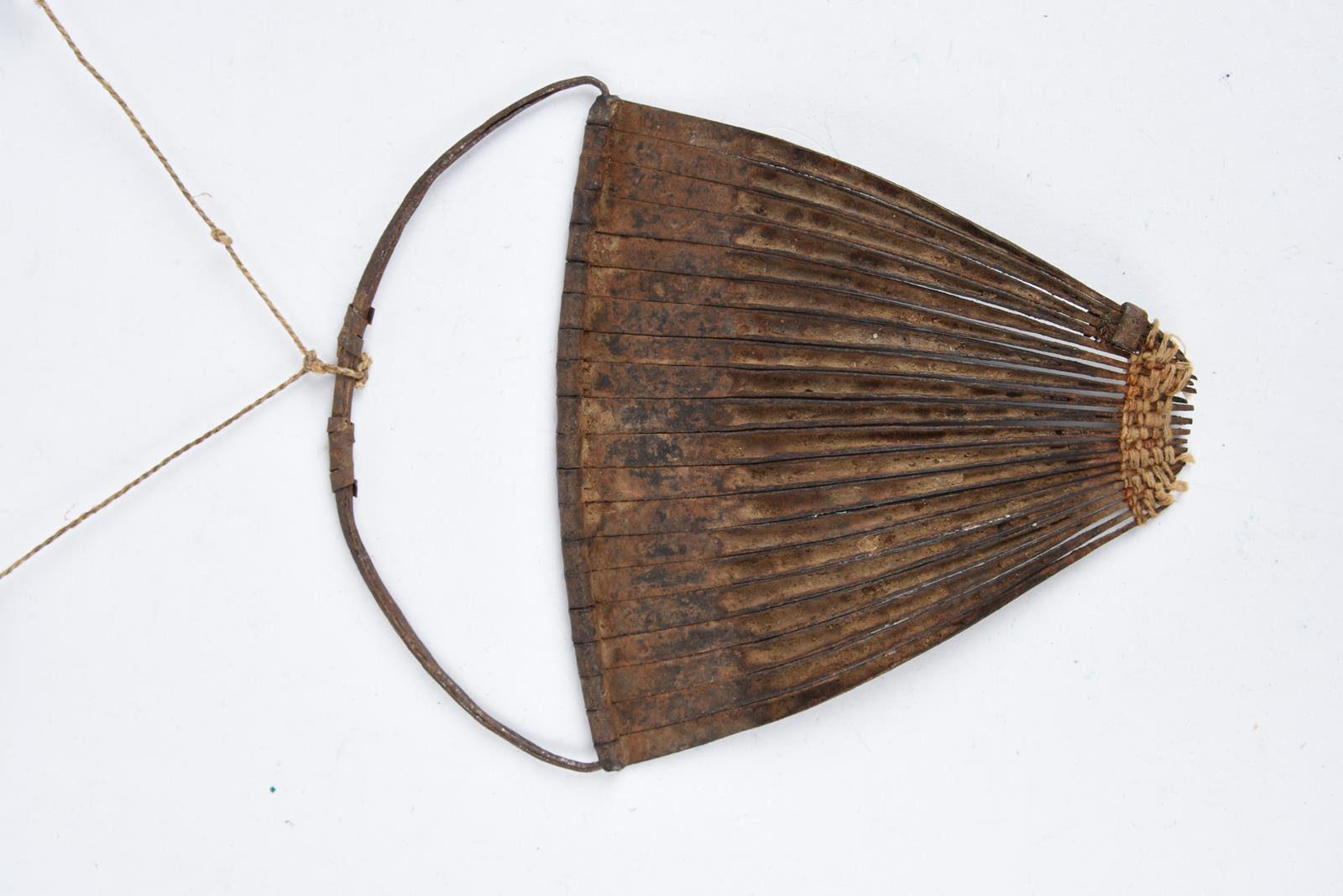 Three Kirdi cache sexe Cameroon iron with fibre and leather, 36cm and 44cm long. (3) Provenance Romy - Image 13 of 18