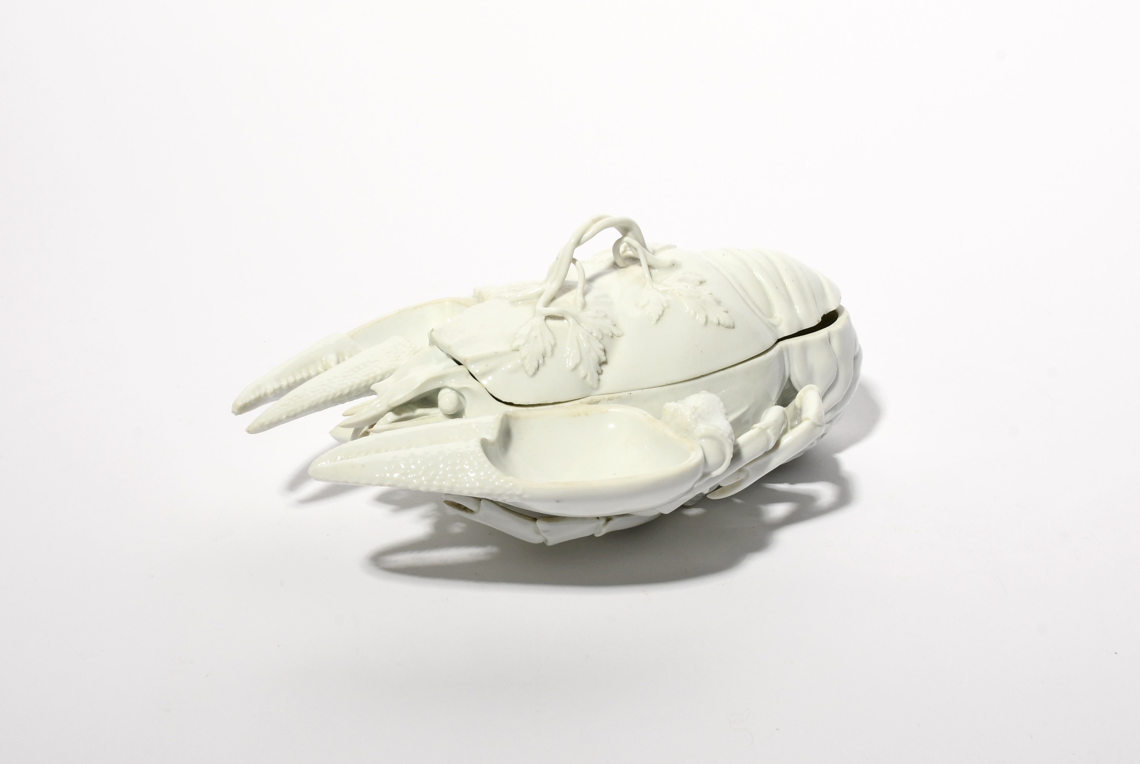 A Meissen white-glazed crayfish or lobster box and cover, late 18th century, finely modelled as - Image 2 of 3