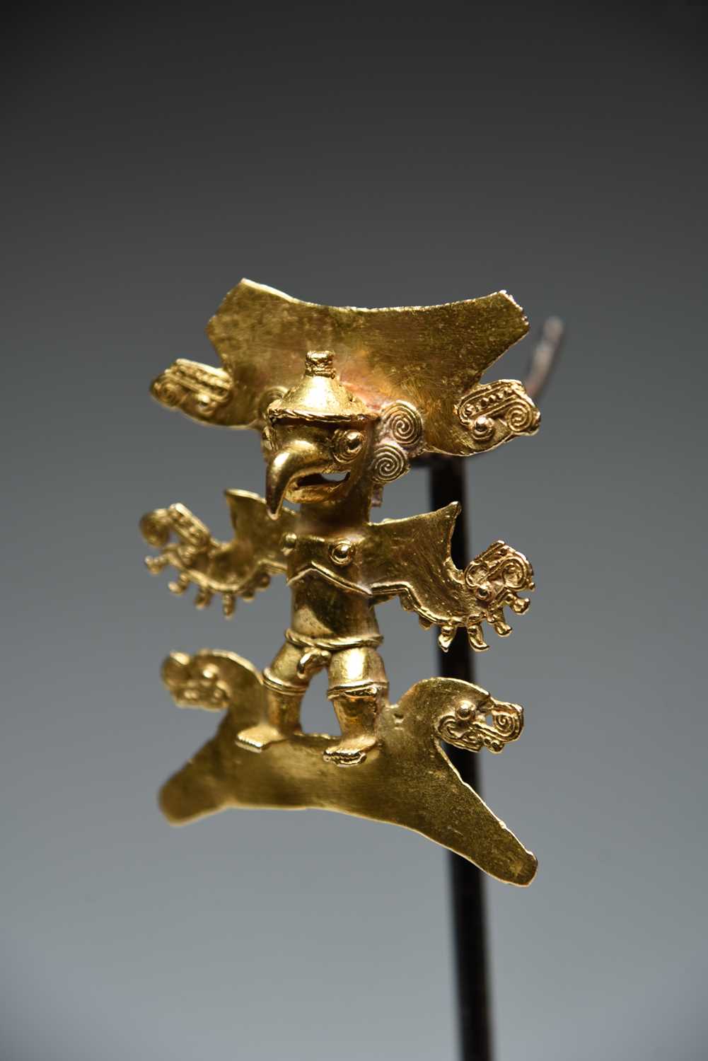 A Chiriqui pendant - Image 2 of 3