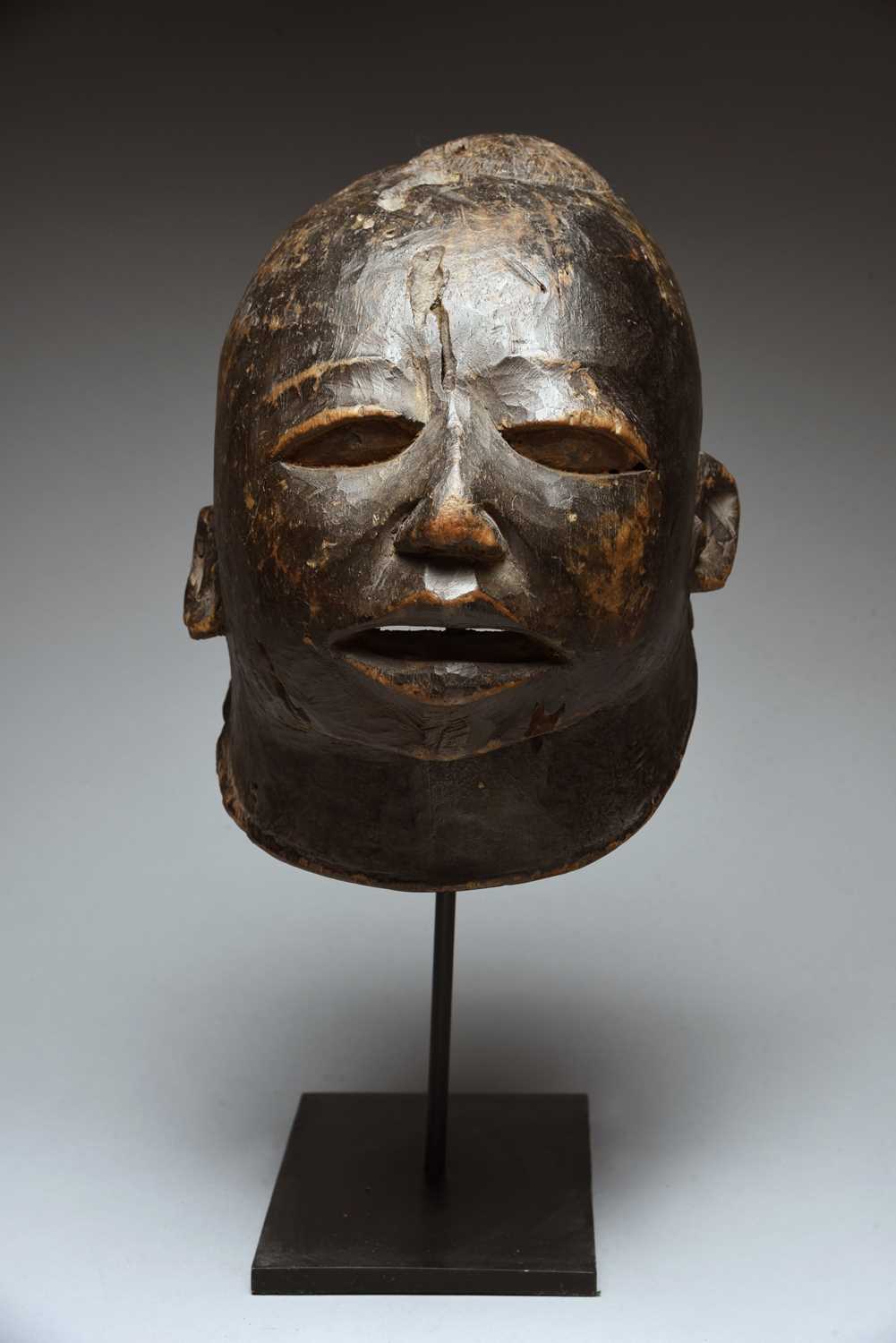 A Makonde helmet mask