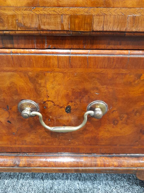 A GEORGE II BURR WALNUT AND WALNUT SECRETAIRE CABINET ON CHESTC.1730with cross and feather - Image 5 of 64