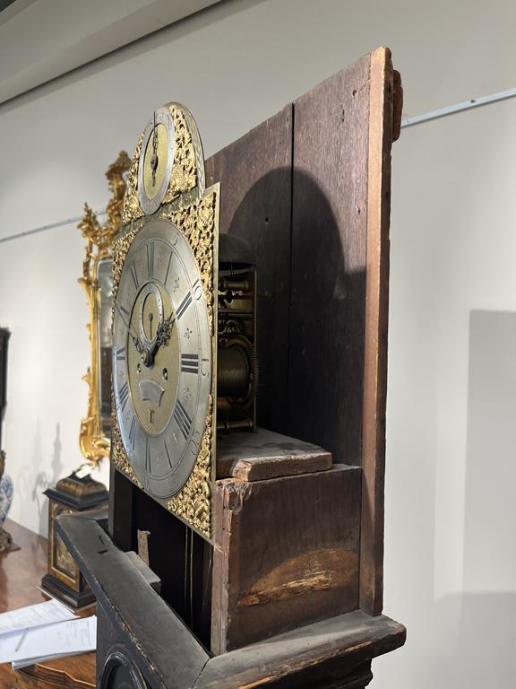 A BLACK JAPANNED AND GILT CHINOISERIE LONGCASE CLOCK JOSEPH COOKE AYLESBURY, MID-18TH CENTURY the - Image 4 of 73