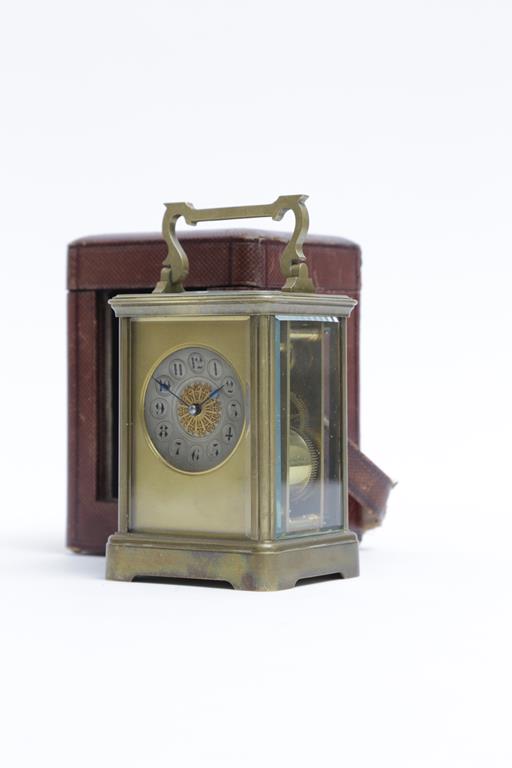 A FRENCH GILT BRASS CARRIAGE CLOCK LATE 19TH CENTURY the brass eight day movement with a platform - Image 2 of 2