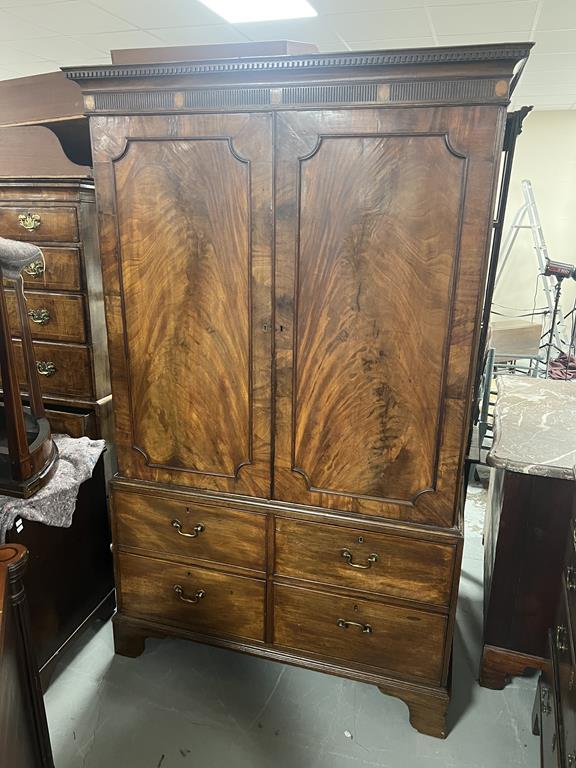 A GEORGE III MAHOGANY LINEN PRESS C.1770-1780 WITH LATER ADAPTATIONS with a pair of panelled doors - Image 6 of 13