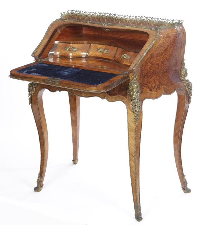 A FRENCH KINGWOOD AND THUYA BUREAU DE DAME IN LOUIS XV STYLE, LATE 19TH CENTURY of bombe shape - Image 5 of 5