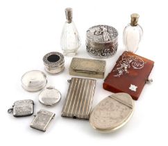 λ λA mixed lot of silver and electroplated items,including: a continental box, of circular form,