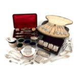 A mixed lot of silver items, comprising: a cased set of four Victorian napkin rings by George Unite,