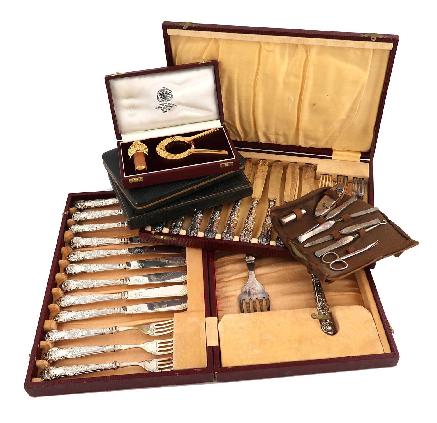 A mixed lot, comprising silver items: a six-piece silver manicure set, with a pair of steel