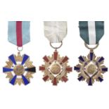 Republic of China (Taiwan): 空軍懋績甲種二等獎章, an air force medal, gilt and enamel, a star of six dark blue