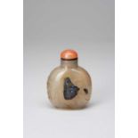 A CHINESE AGATE SUZHOU-TYPE SNUFF BOTTLE1770-1860Attributed to the Cameo Ink-play master, carved