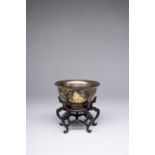 A RARE CHINESE BLACK AND GOLD LACQUER BOWLKANGXI 1662-1722The rounded bowl decorated to the exterior