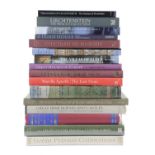LITERATURE. A LARGE COLLECTION OF BOOKS RELATING TO ART, ANTIQUES AND ARCHITECTURAL HISTORY