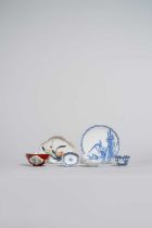 A COLLECTION OF JAPANESE PORCELAIN PIECES MEIJI AND LATER, 19TH AND 20TH CENTURY Comprising: a