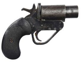 Ƒ A 1 inch signal pistol, serial No 061122-78553, barrel 3.5 in, Birmingham nitro proof, break