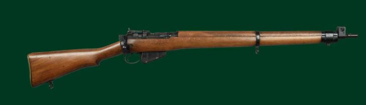 Ƒ Long Branch: a .303 Rifle No4 Mk1* bolt action service rifle, serial number 3L381, dated 1942,