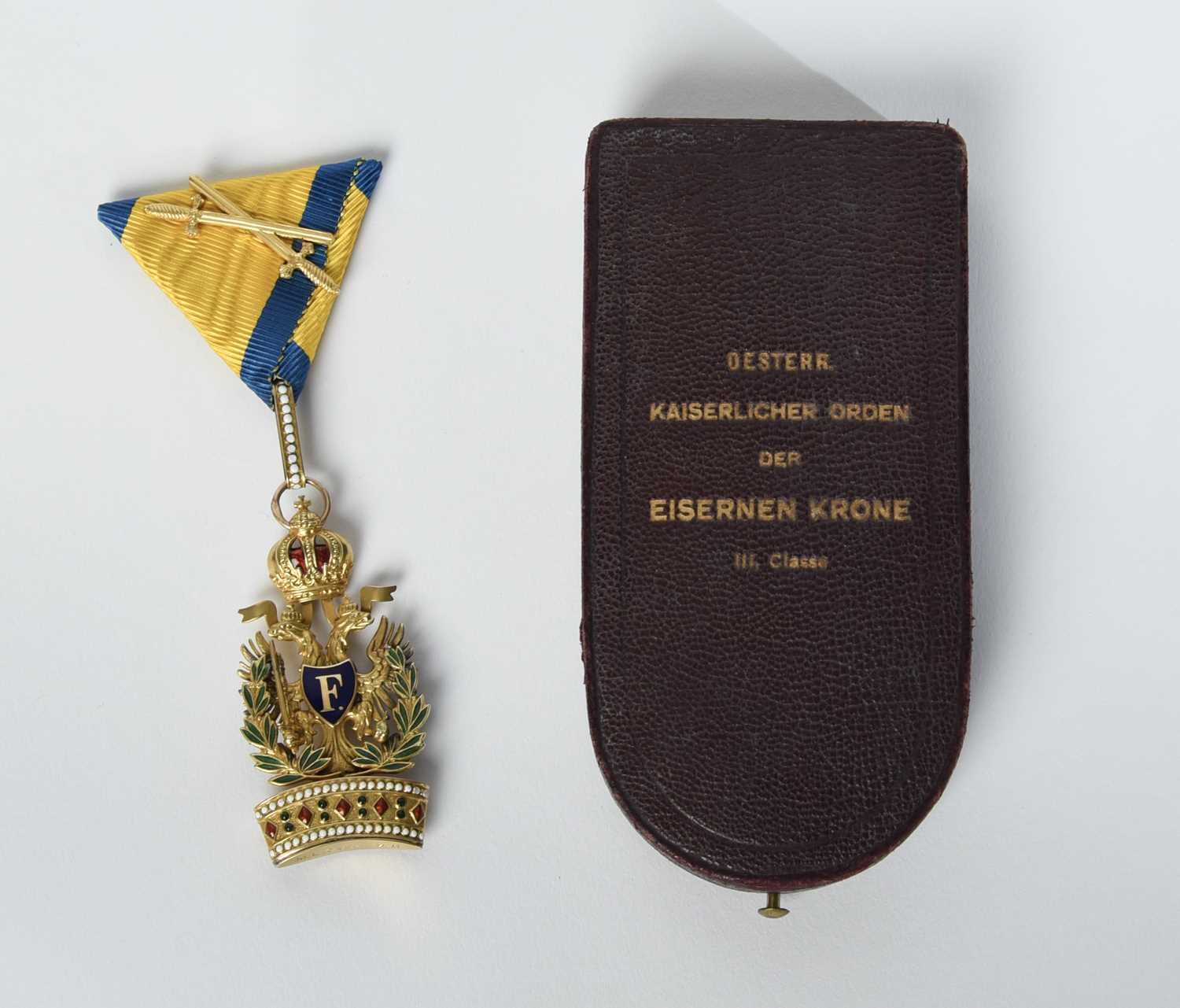 Austria; the Imperial Order of the Iron Crown, 3rd class knight's breast badge with swords, gilt and - Image 2 of 3