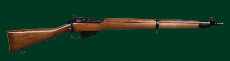 Ƒ R.O.F. Fazakerley: a .303 Rifle No4 Mk2 bolt action service rifle, serial number PF364201, dated