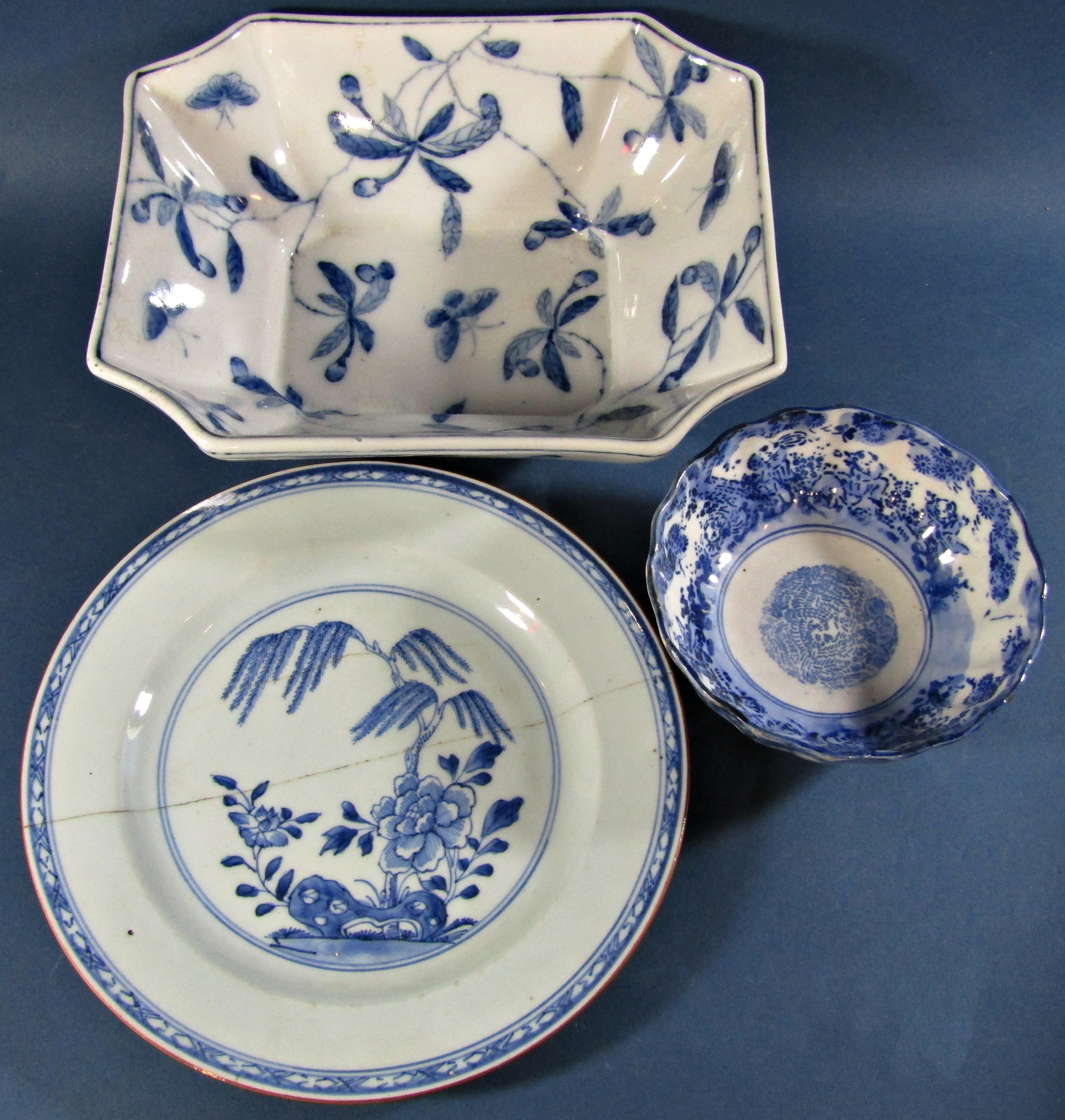 A collection of 19th century and later Chinese blue and white porcelains including plates, cricket - Image 2 of 4