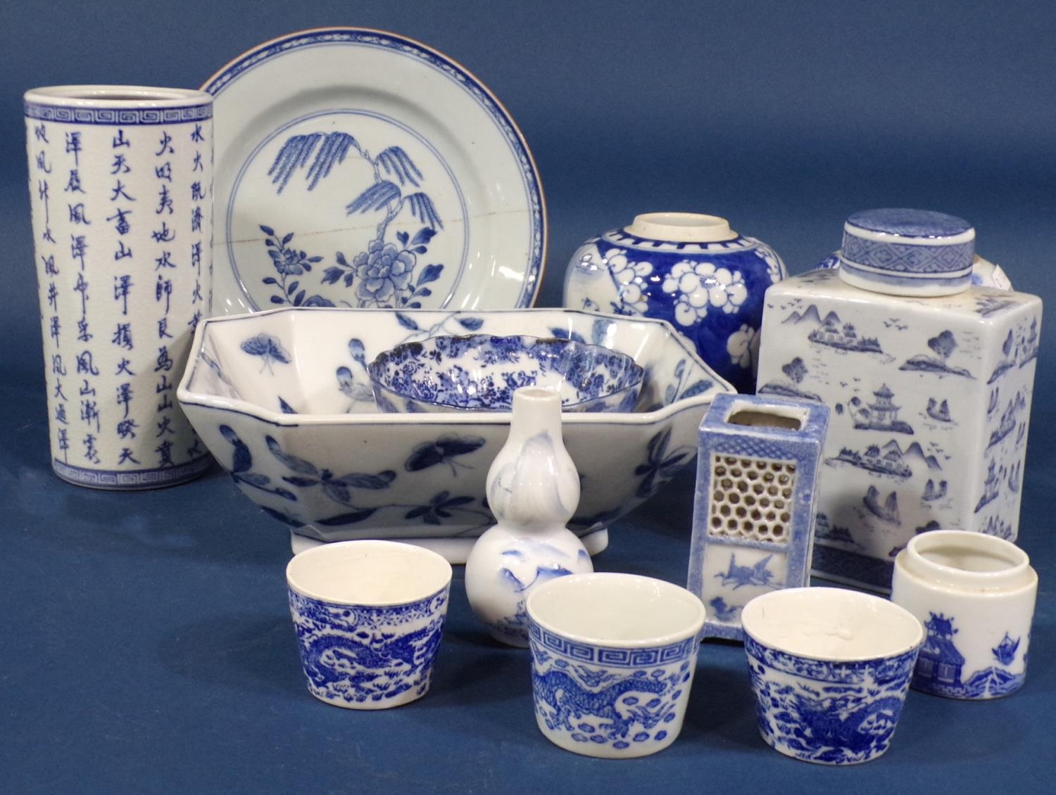 A collection of 19th century and later Chinese blue and white porcelains including plates, cricket - Image 3 of 4