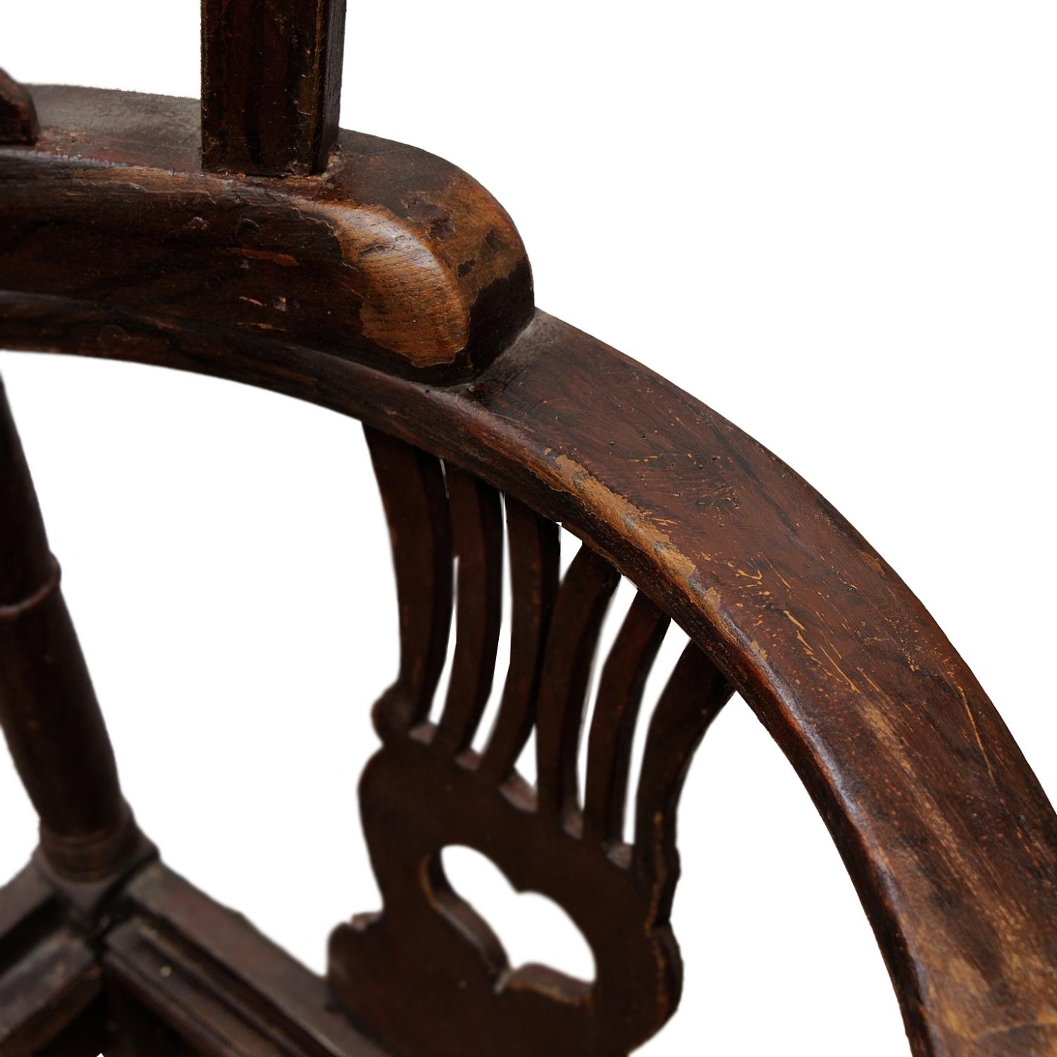 Mid-18th century countrymade corner chair in elm, with original painted grained finish, set on - Image 7 of 7