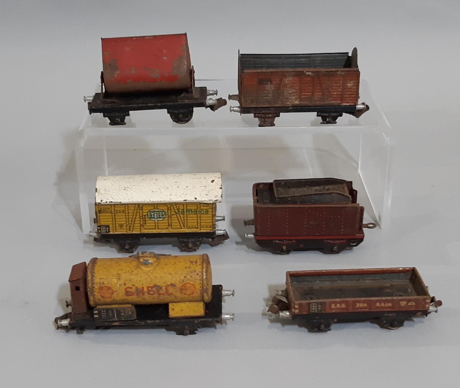 Collection of unboxed 00 gauge Hornby railway items including 4-6-2 'Mallard' locomotive with tender - Image 4 of 4